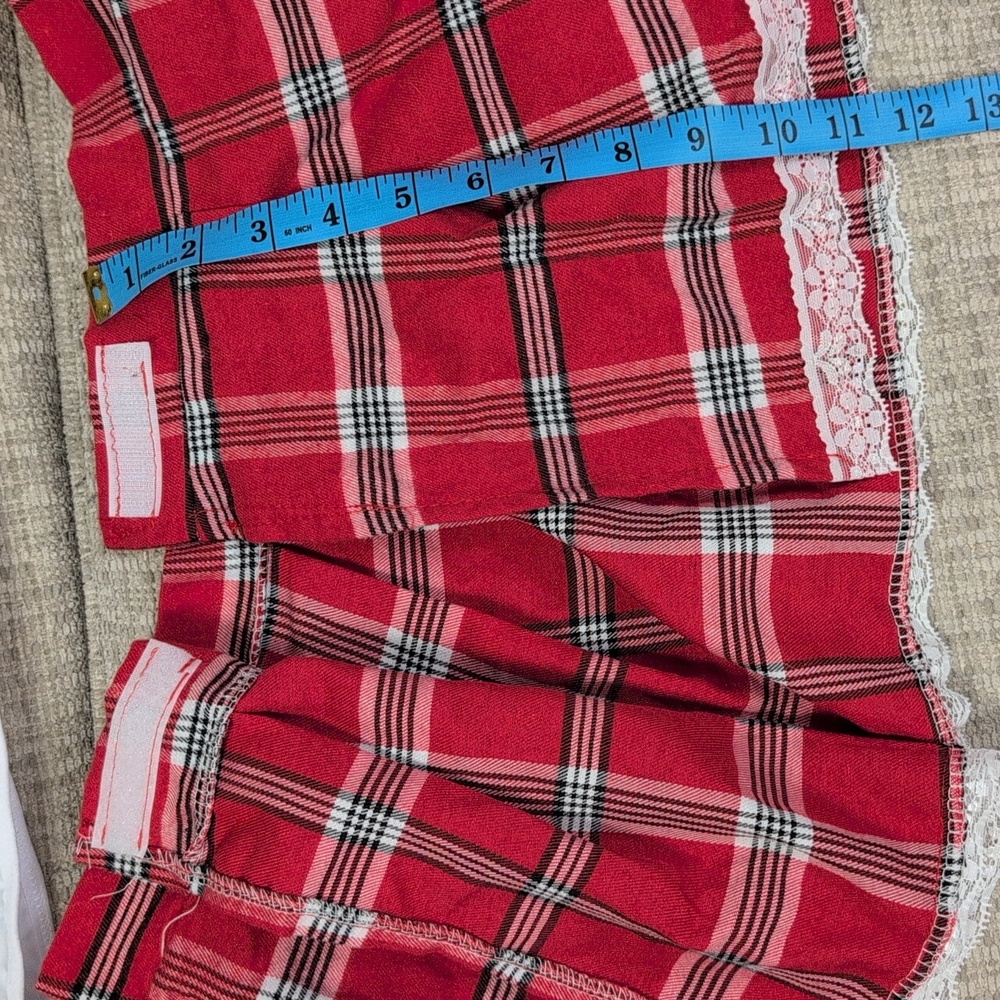 Schoolgirl Crop Top and Plaid Skirt Set - Picture 7 of 9
